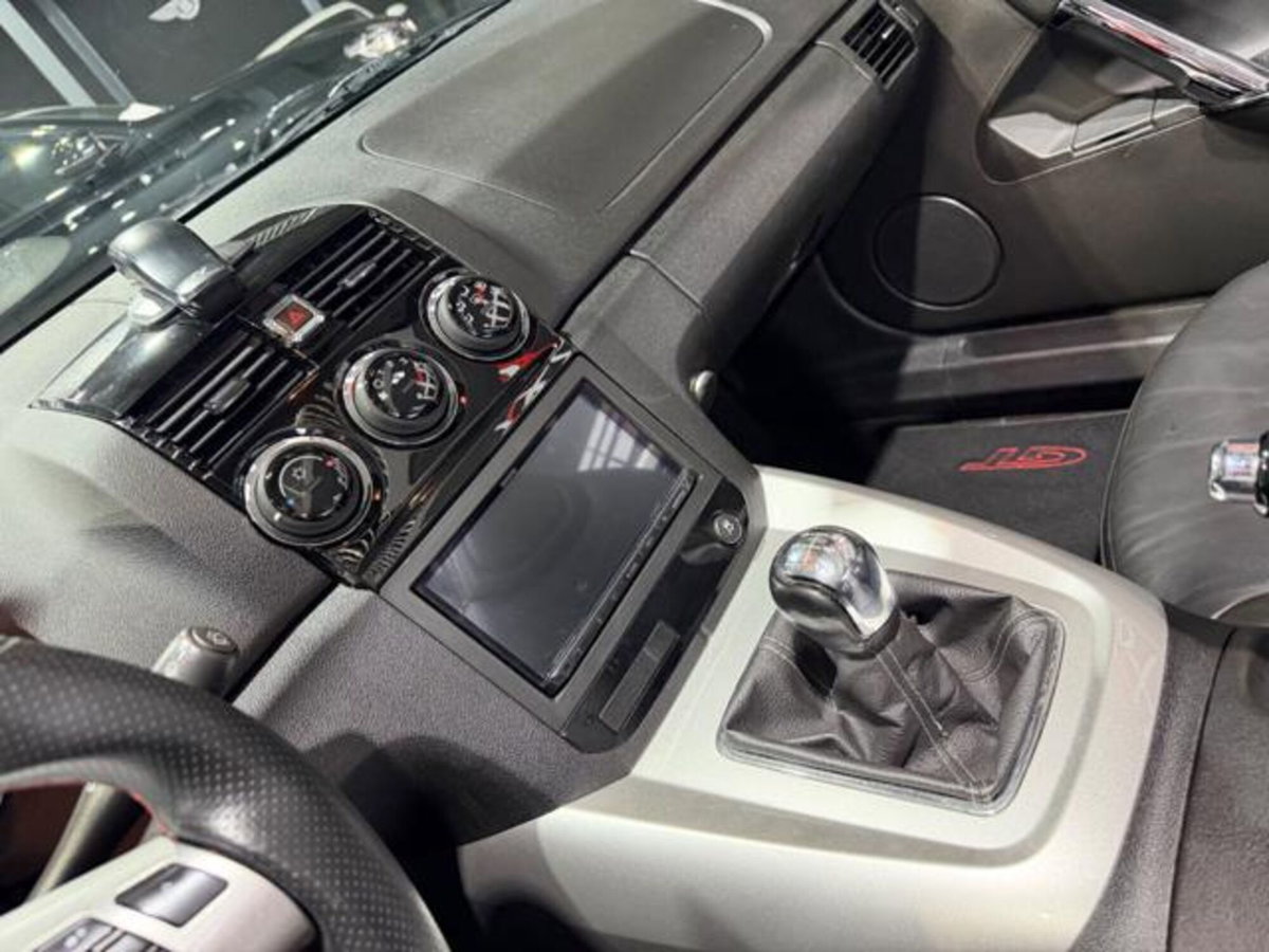 Opel GT 2.0 Turbo 16V (11)