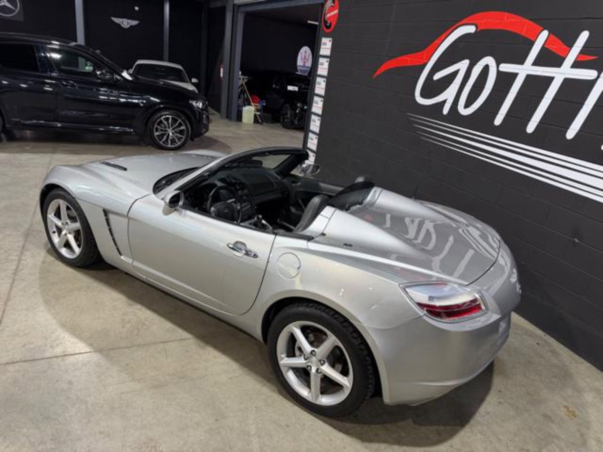 Opel GT 2.0 Turbo 16V (5)