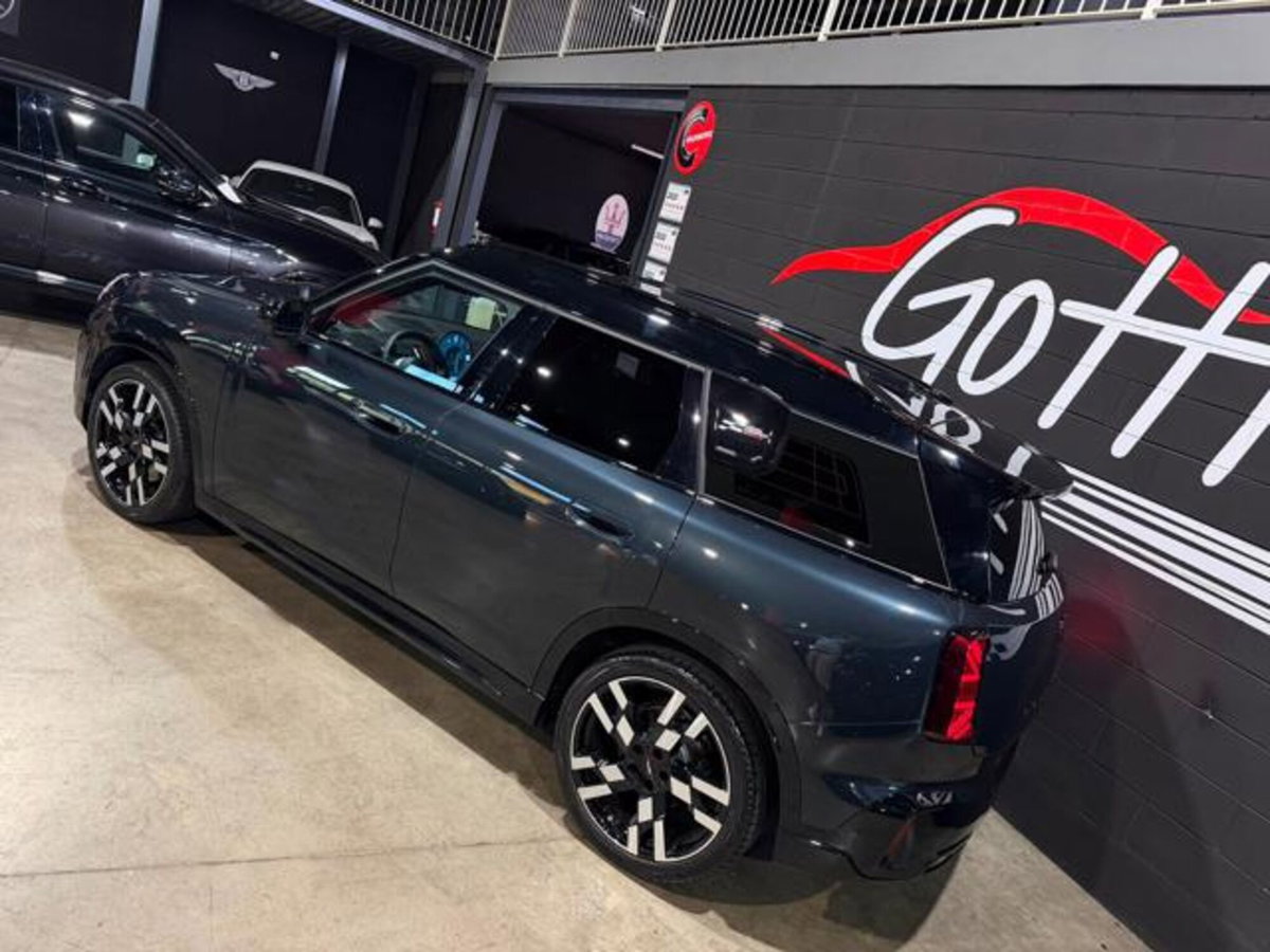 MINI Mini Countryman E JCW (7)