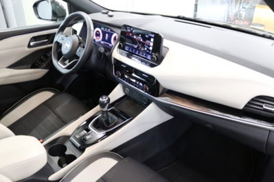 Nissan Qashqai 1.3 mhev Tekna 2wd 140cv (16)