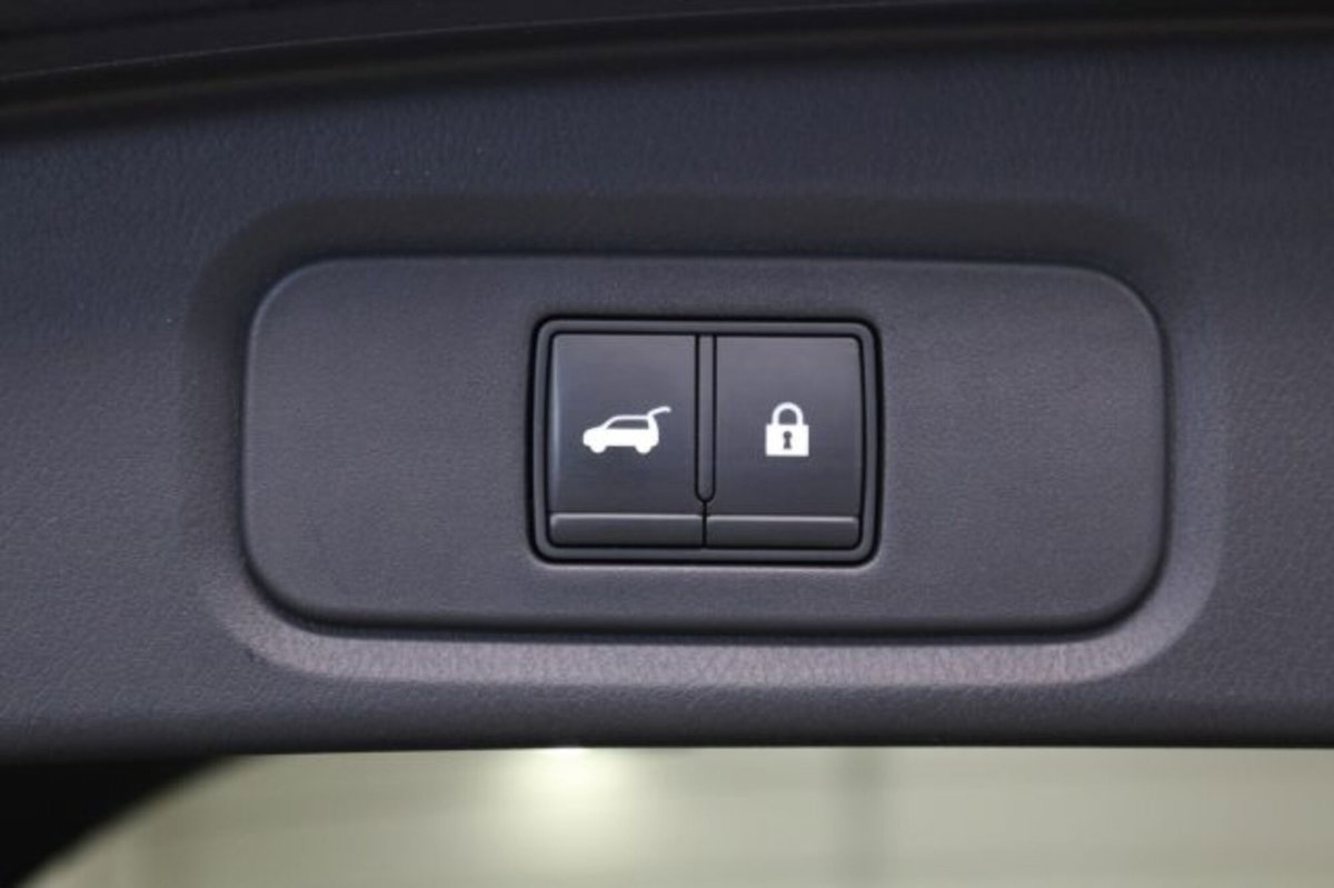 Nissan Qashqai 1.3 mhev Tekna 2wd 140cv (19)