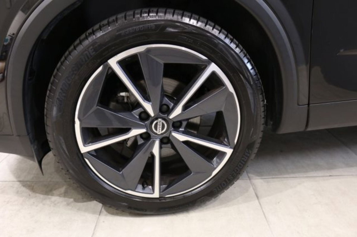 Nissan Qashqai 1.3 mhev Tekna 2wd 140cv (7)