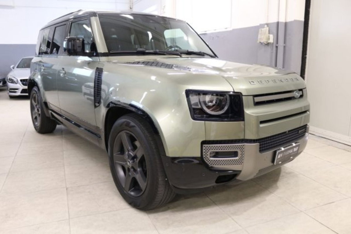 Land Rover Defender 110 3.0d i6 mhev X-Dynamic SE awd 250cv auto