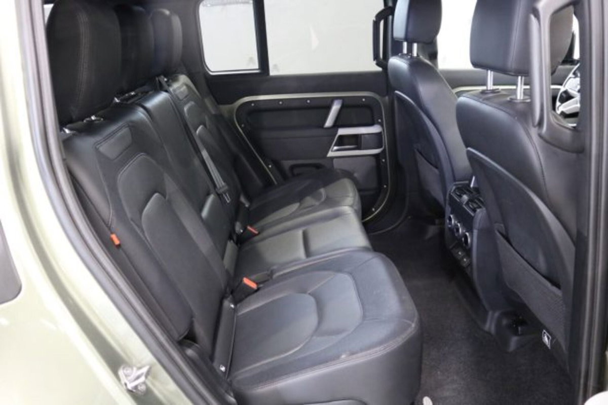 Land Rover Defender 110 3.0d i6 mhev X-Dynamic SE awd 250cv auto (12)