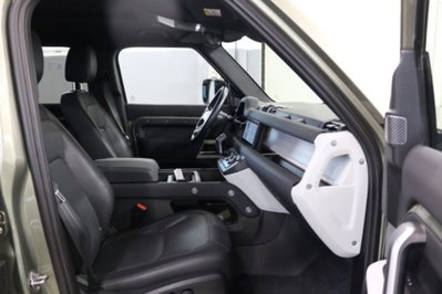 Land Rover Defender 110 3.0d i6 mhev X-Dynamic SE awd 250cv auto (17)