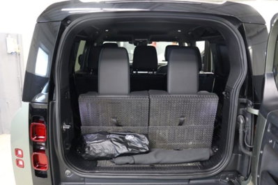 Land Rover Defender 110 3.0d i6 mhev X-Dynamic SE awd 250cv auto (19)