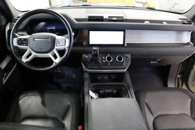 Land Rover Defender 110 3.0d i6 mhev X-Dynamic SE awd 250cv auto (9)