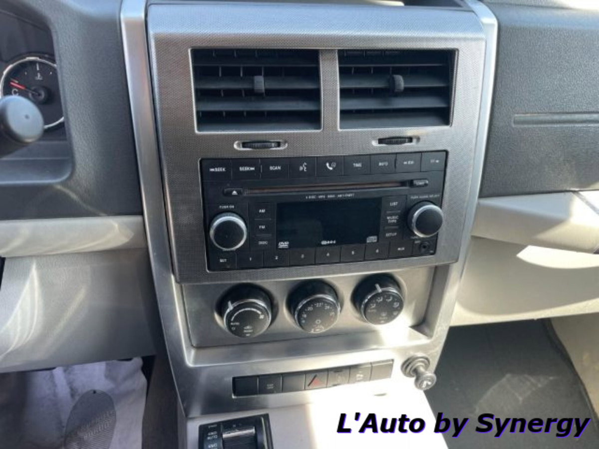 Jeep Cherokee 2.8 CRD DPF Limited (7)