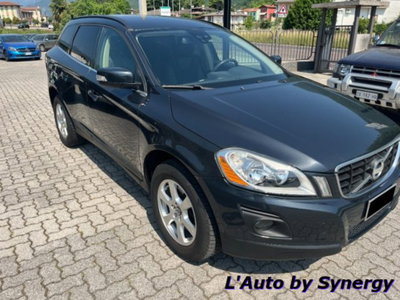 Volvo XC60 2.4 D 163 CV AWD Geartronic Summum (2)