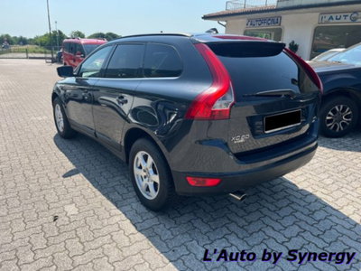 Volvo XC60 2.4 D 163 CV AWD Geartronic Summum (4)
