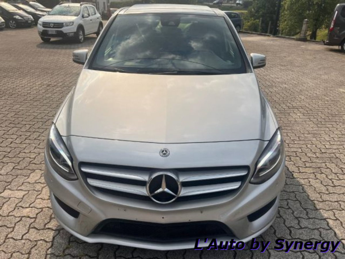 Mercedes-Benz Classe B 200 d Automatic 4Matic Sport (19)