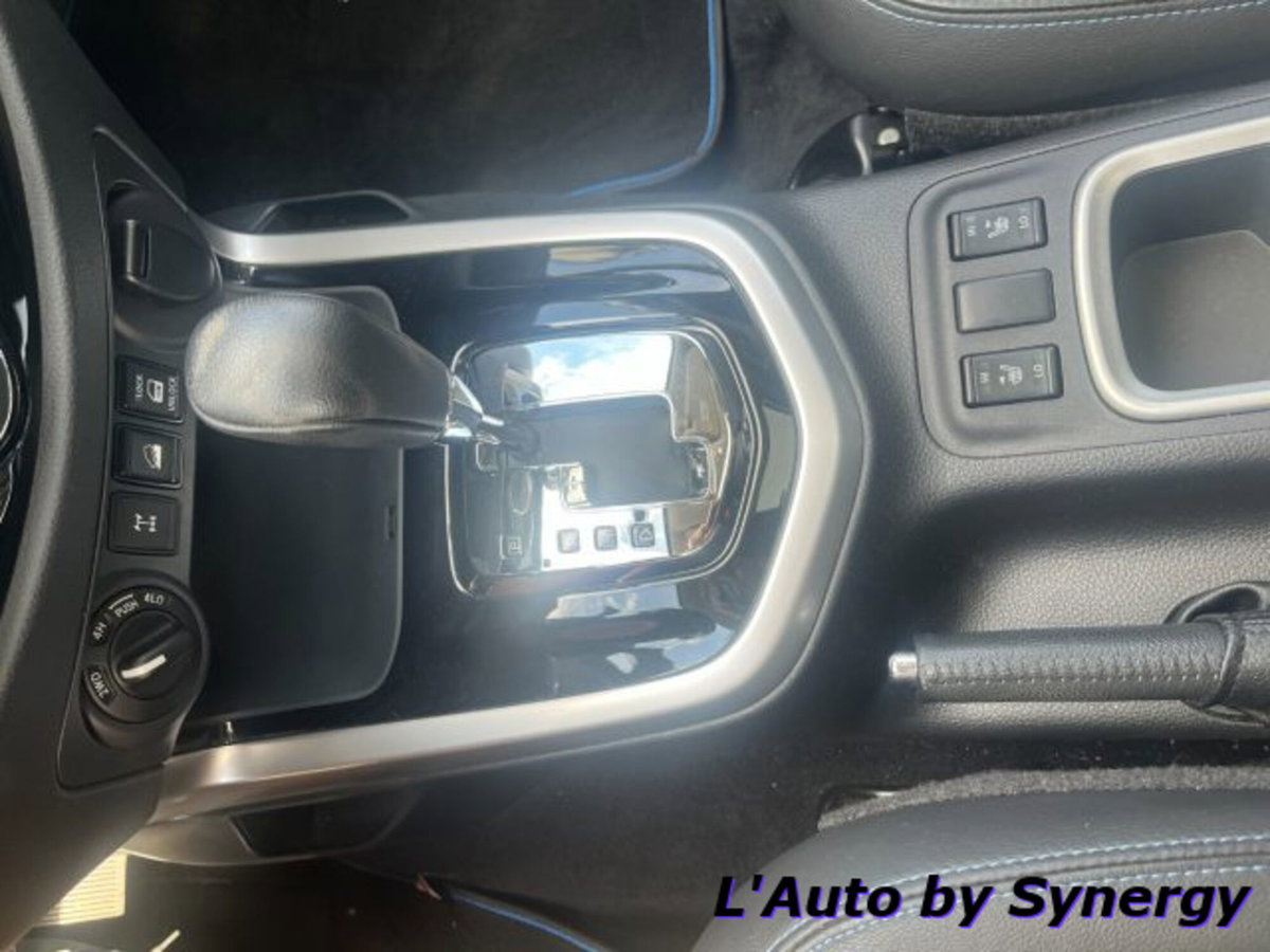 Nissan Navara 2.3 dCi 190 CV 7AT 4WD Double Cab N-Guard (10)
