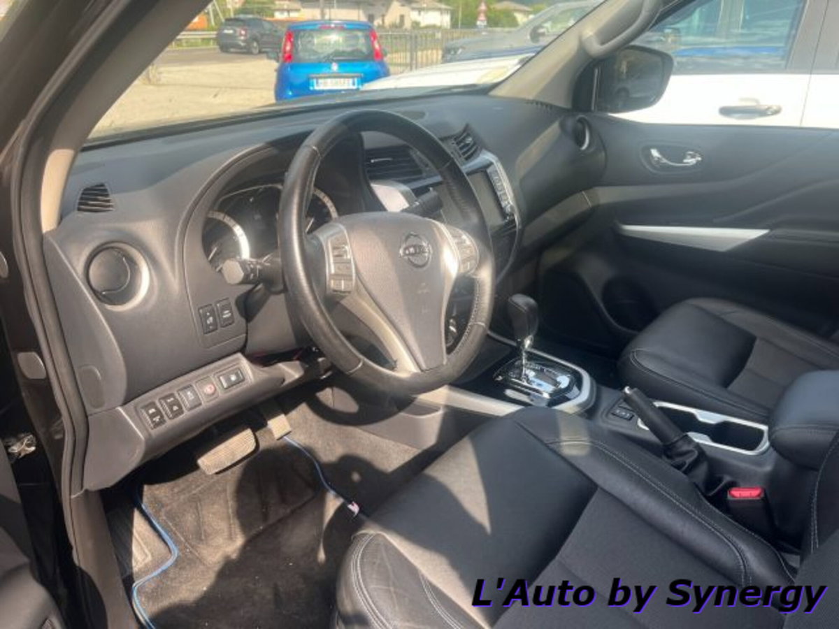 Nissan Navara 2.3 dCi 190 CV 7AT 4WD Double Cab N-Guard (14)