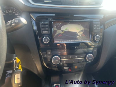 Nissan Qashqai 1.6 dCi 2WD N-Connecta (9)