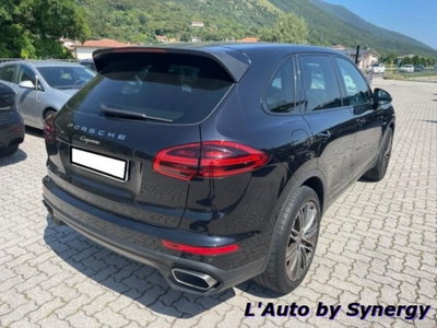 Porsche Cayenne 3.0 Diesel (2)