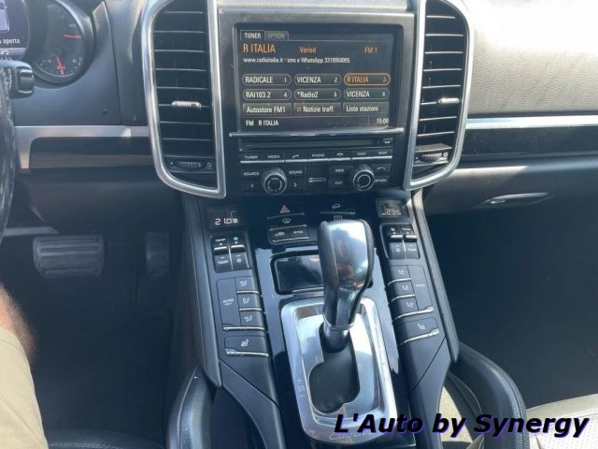 Porsche Cayenne 3.0 Diesel (6)