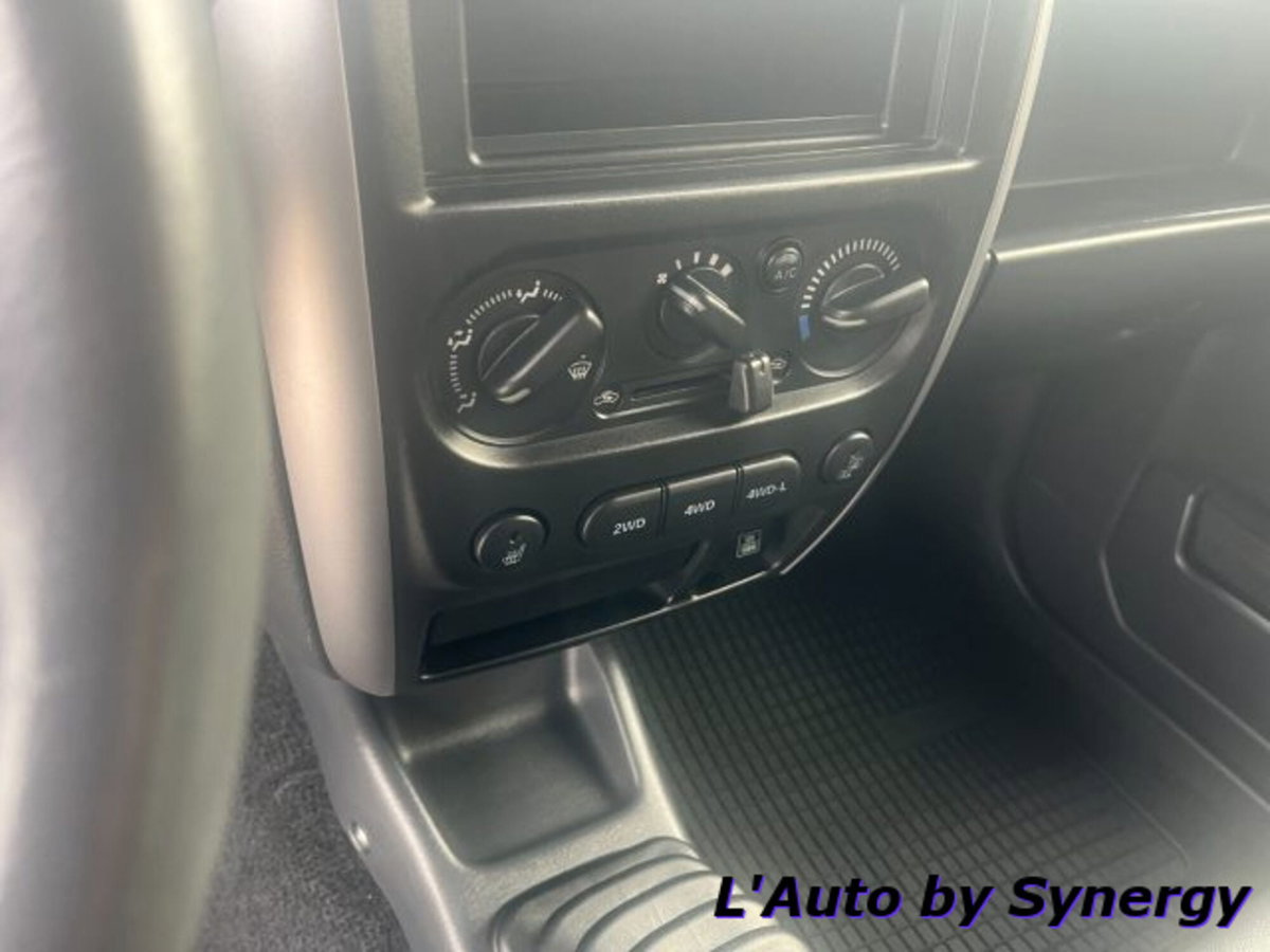 Suzuki Jimny 1.3 4WD Evolution Plus (11)
