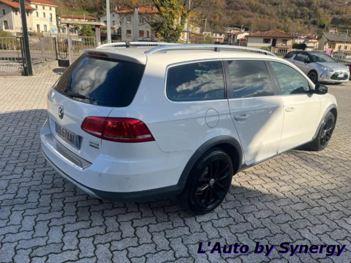 Volkswagen Passat Variant Alltrack 2.0 TDI DSG 4motion BlueMotion Tech. (4)