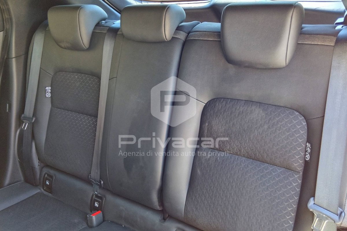 Nissan Juke 1.6 hev N-Connecta (13)