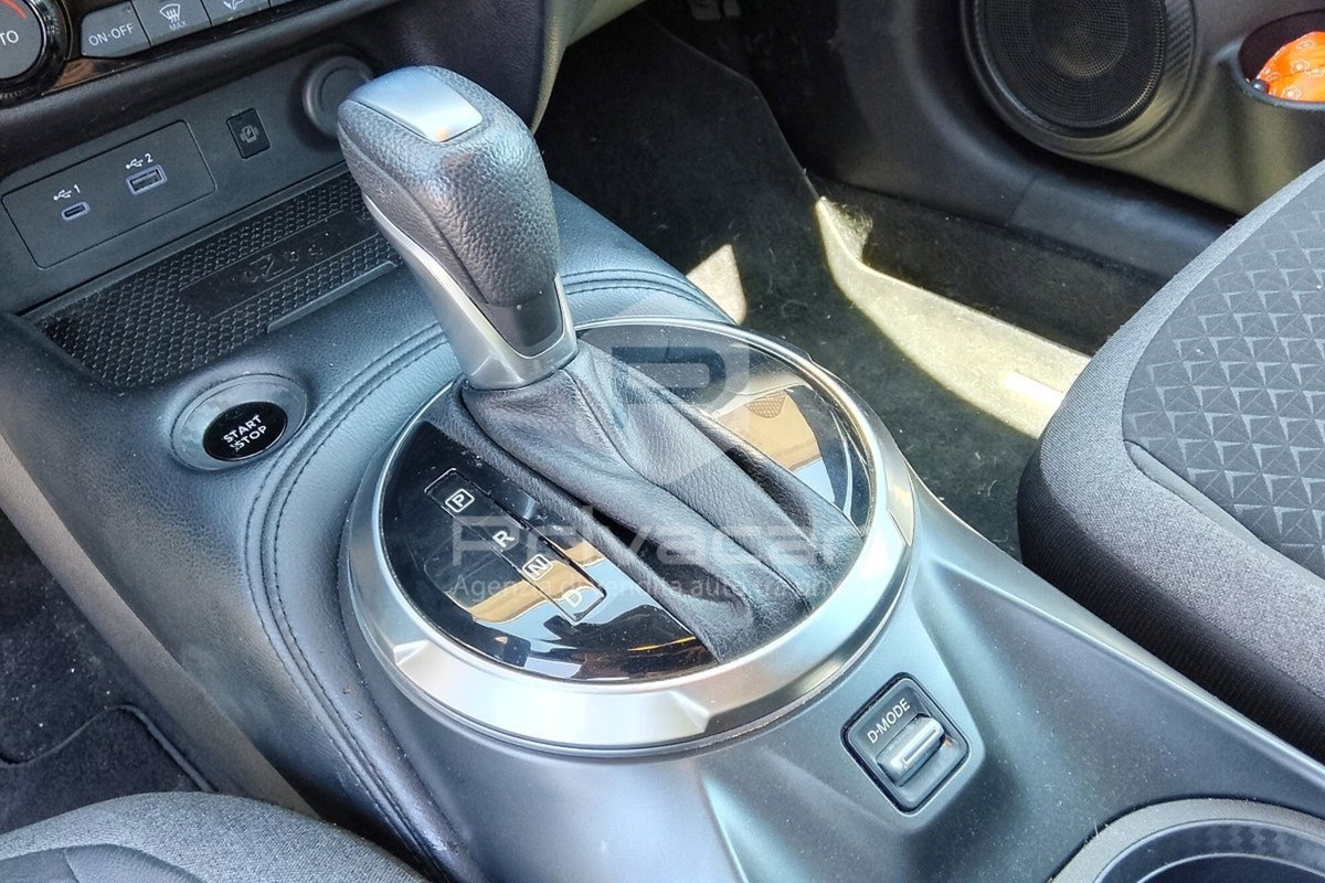 Nissan Juke 1.6 hev N-Connecta (15)