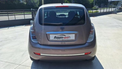Lancia Ypsilon 1.2 Argento (14)