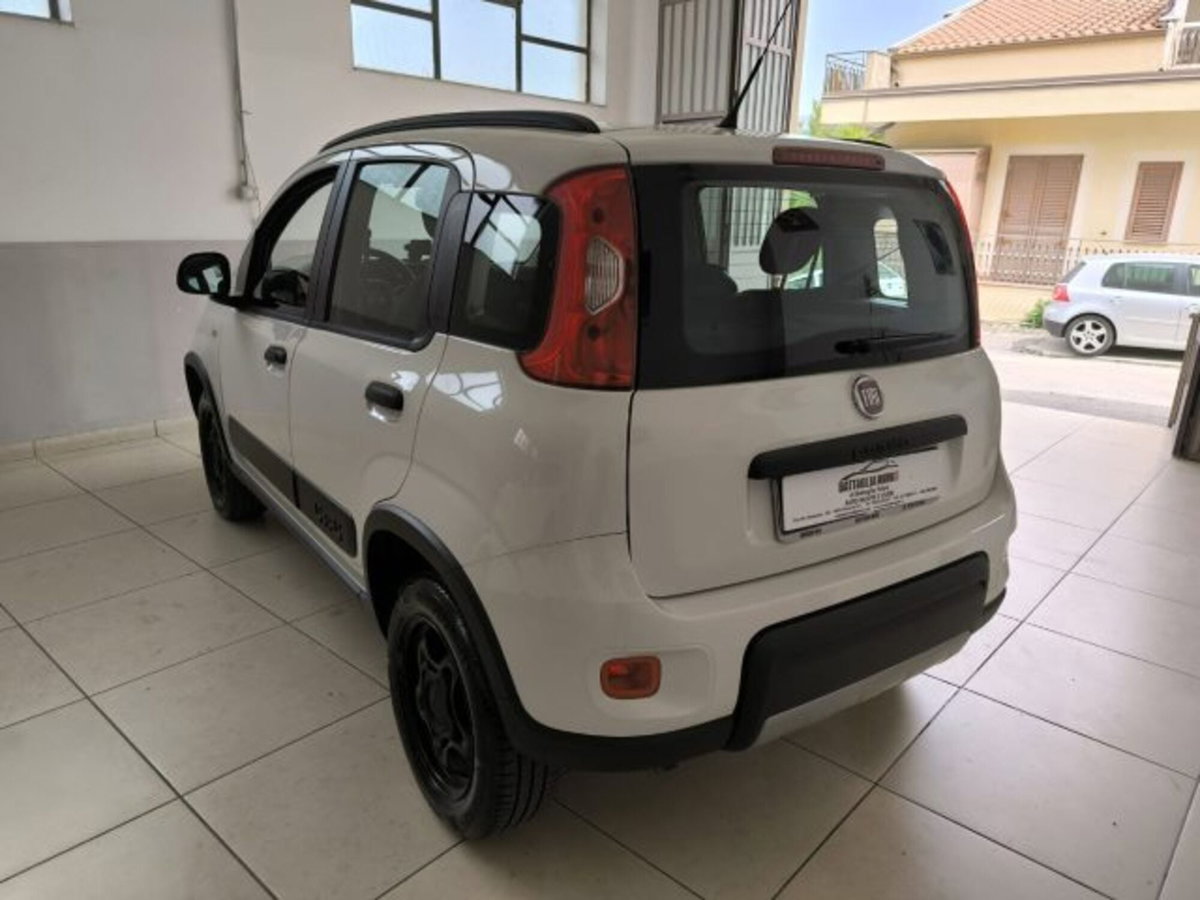 Fiat Panda 1.3 MJT 95 CV S&S 4x4 (4)