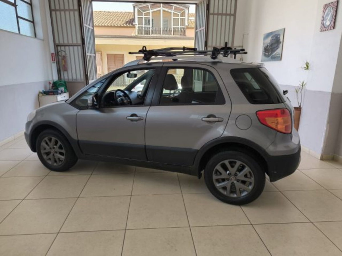 Fiat Sedici 2.0 MJT 16V DPF 4x4 Emotion (3)