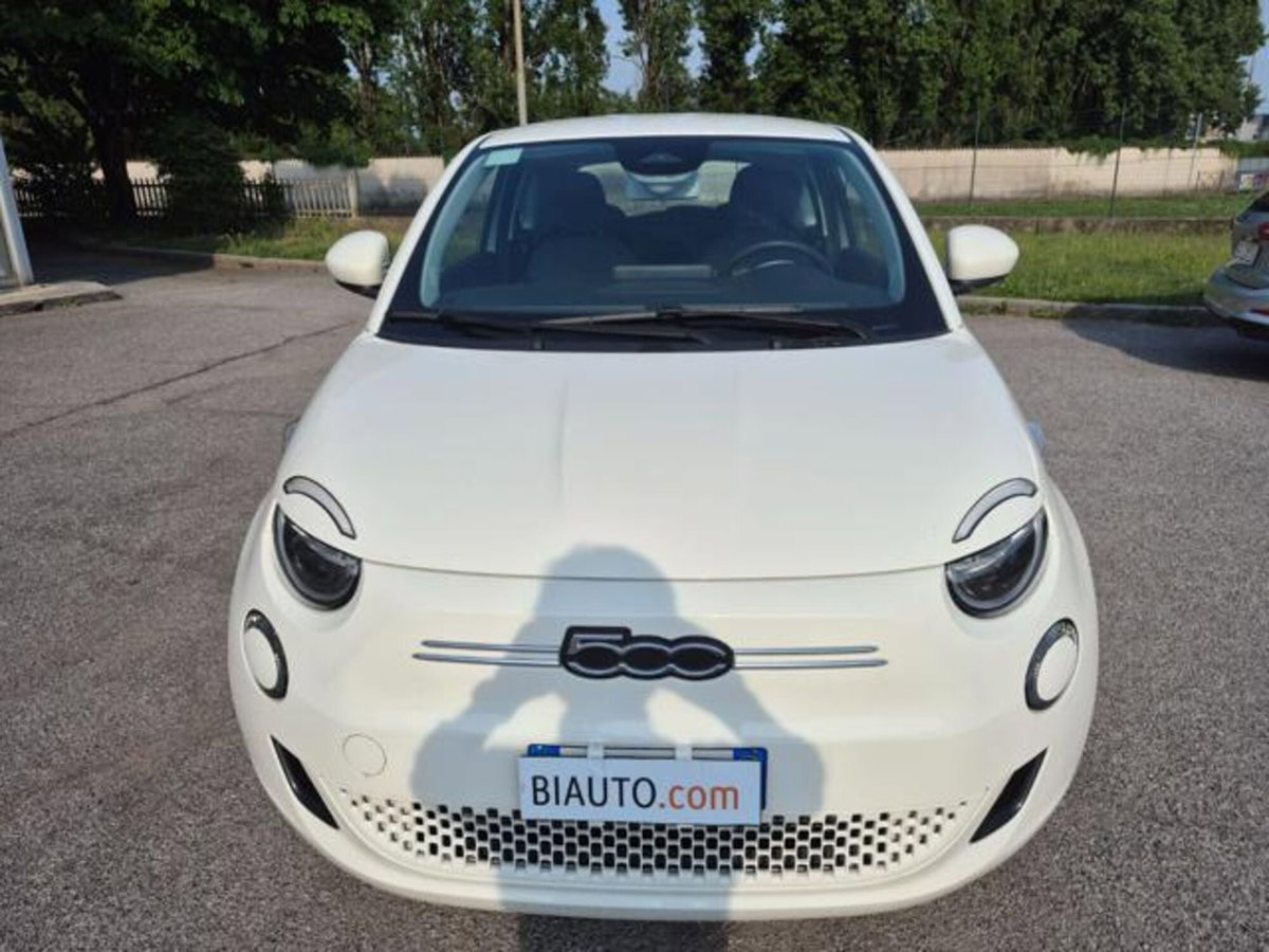 Fiat 500e Icon Berlina 42 kWh (4)