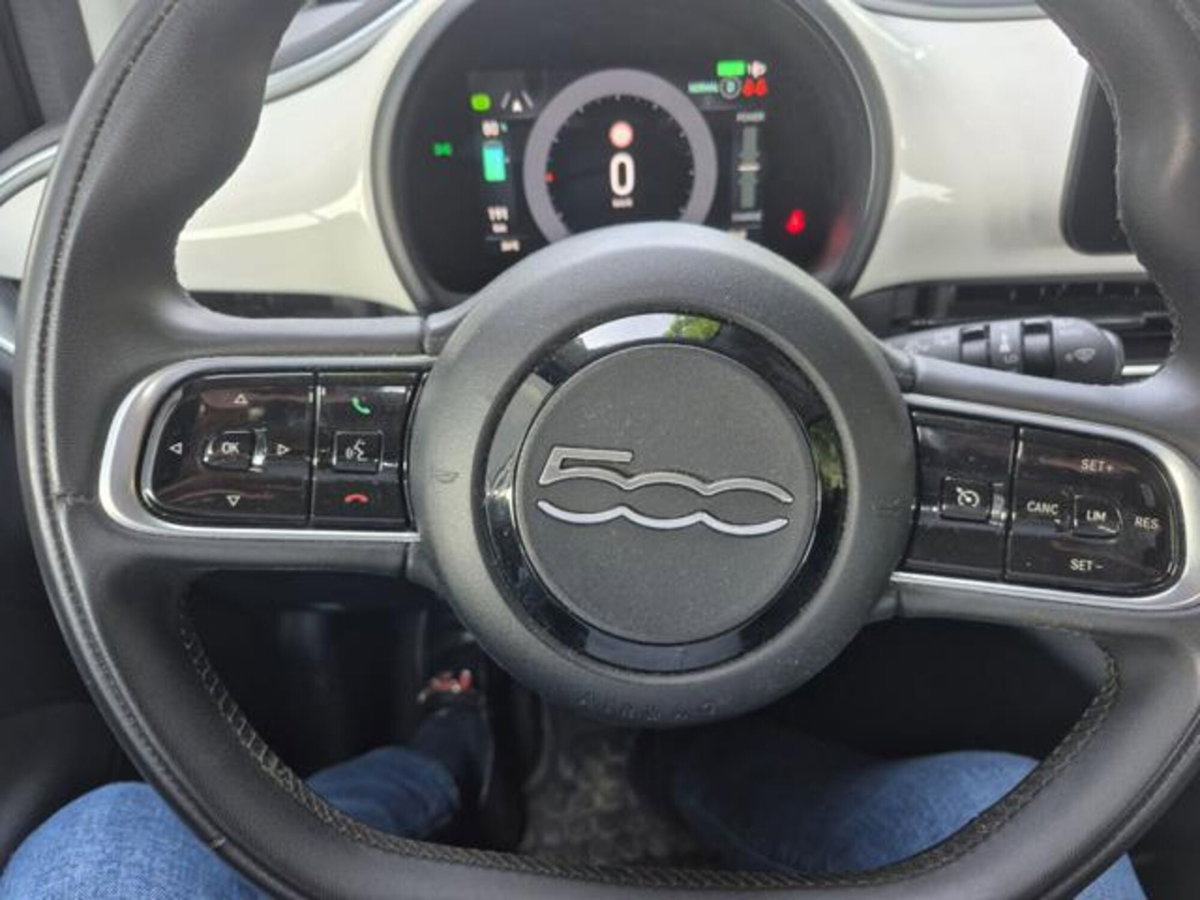 Fiat 500e Icon Berlina 42 kWh (6)