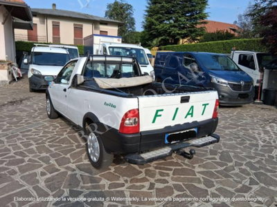 Fiat Strada 1.9 JTD Pick-up (4)