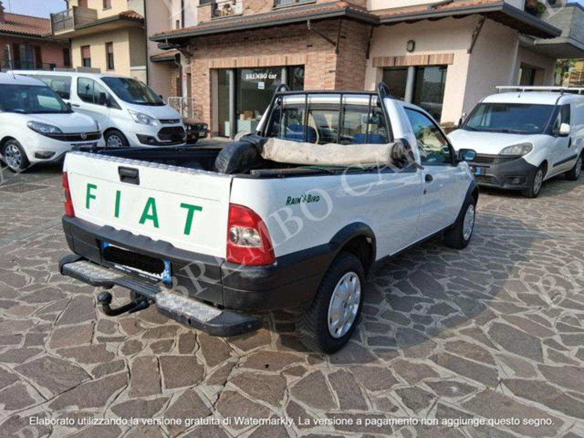 Fiat Strada 1.9 JTD Pick-up (6)