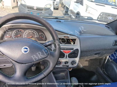 Fiat Strada 1.9 JTD Pick-up (9)
