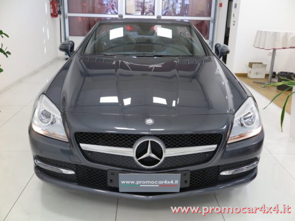 Mercedes-Benz SLK 200 BlueEFFICIENCY Premium (2)