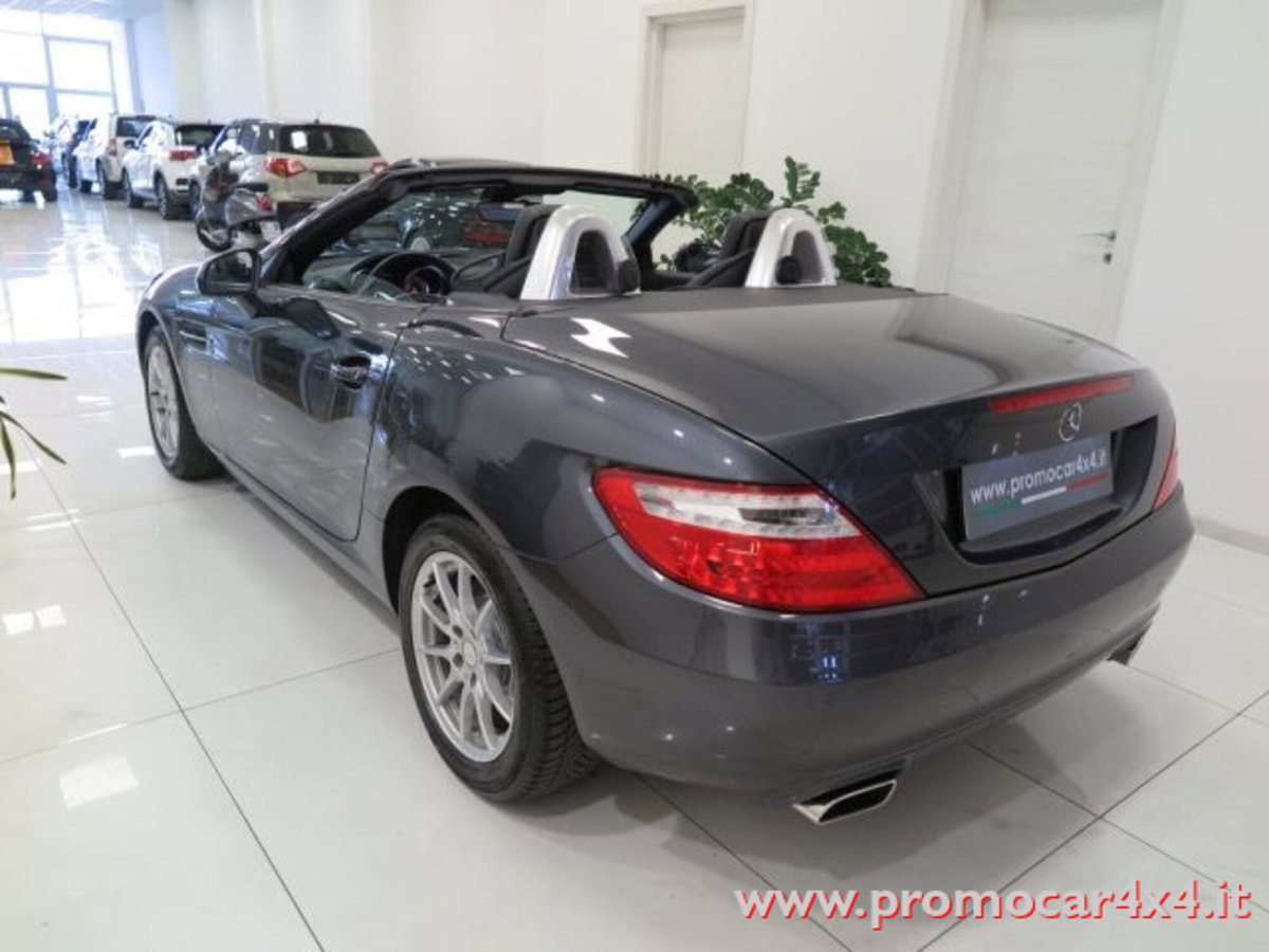 Mercedes-Benz SLK 200 BlueEFFICIENCY Premium (6)