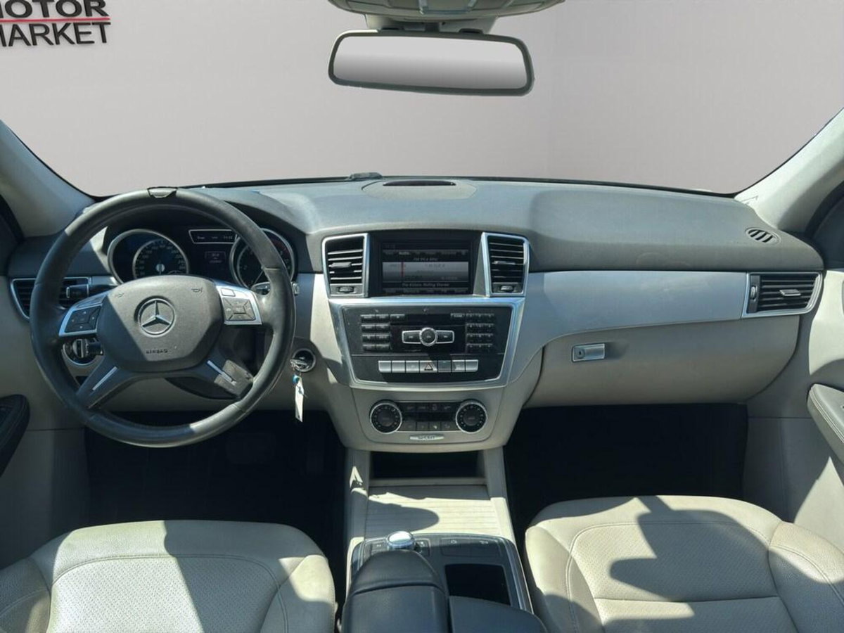 Mercedes-Benz Classe ML 250 BlueTEC 4Matic Sport (13)