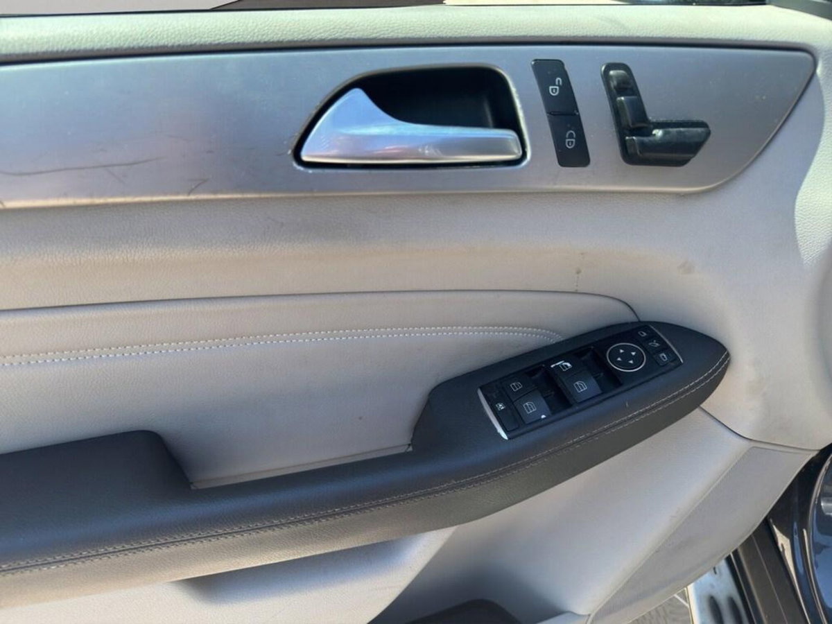 Mercedes-Benz Classe ML 250 BlueTEC 4Matic Sport (15)