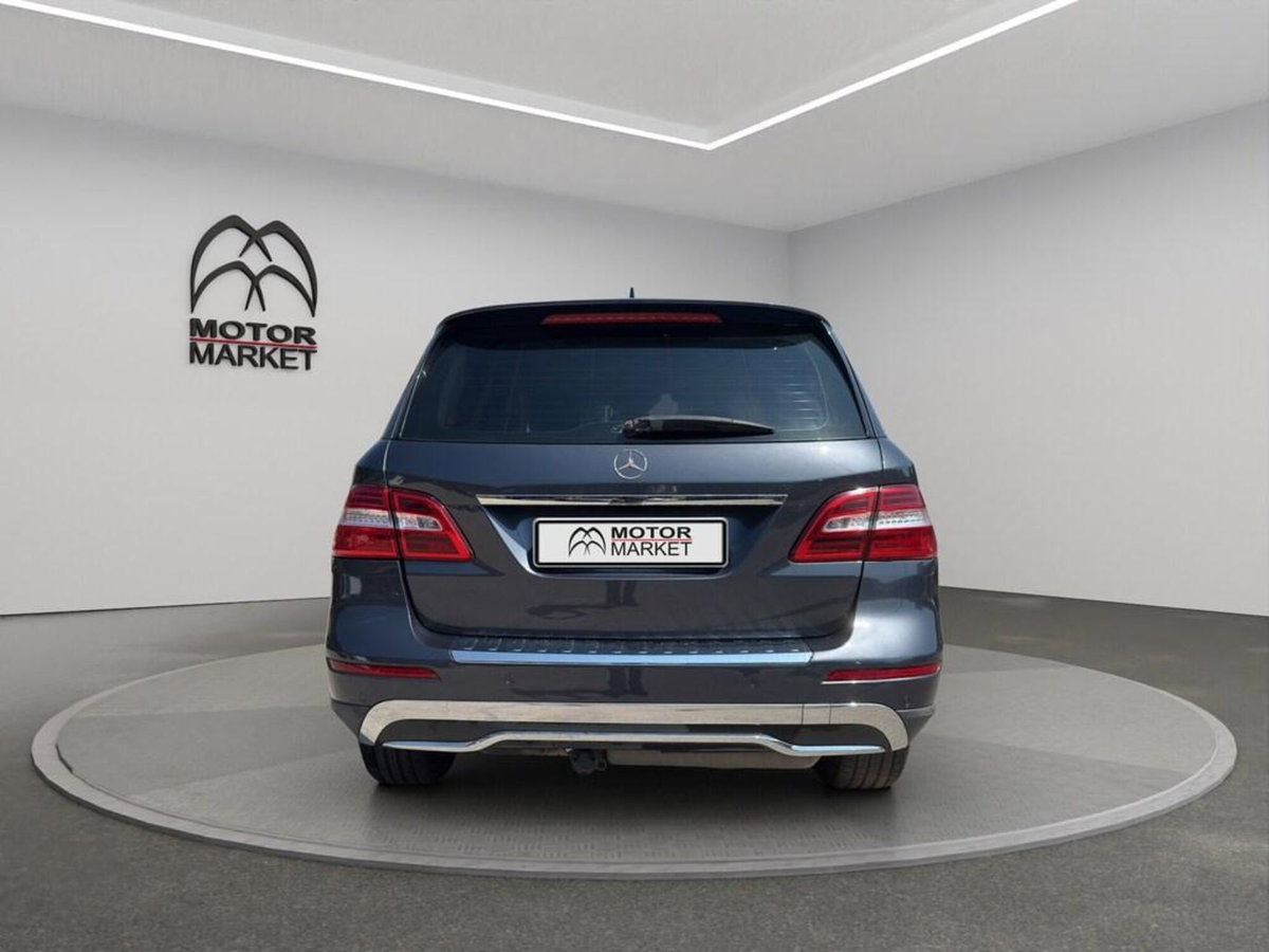 Mercedes-Benz Classe ML 250 BlueTEC 4Matic Sport (6)