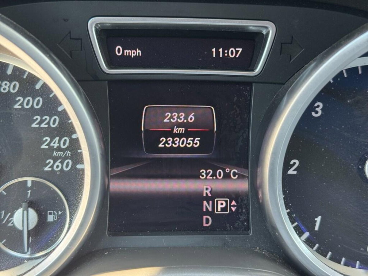 Mercedes-Benz Classe ML 250 BlueTEC 4Matic Sport (9)