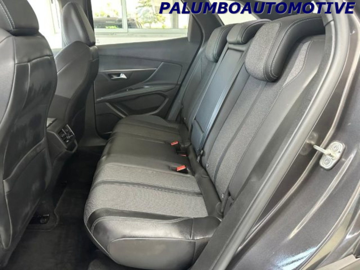 Peugeot 3008 BlueHDi 130 S&S Allure (11)