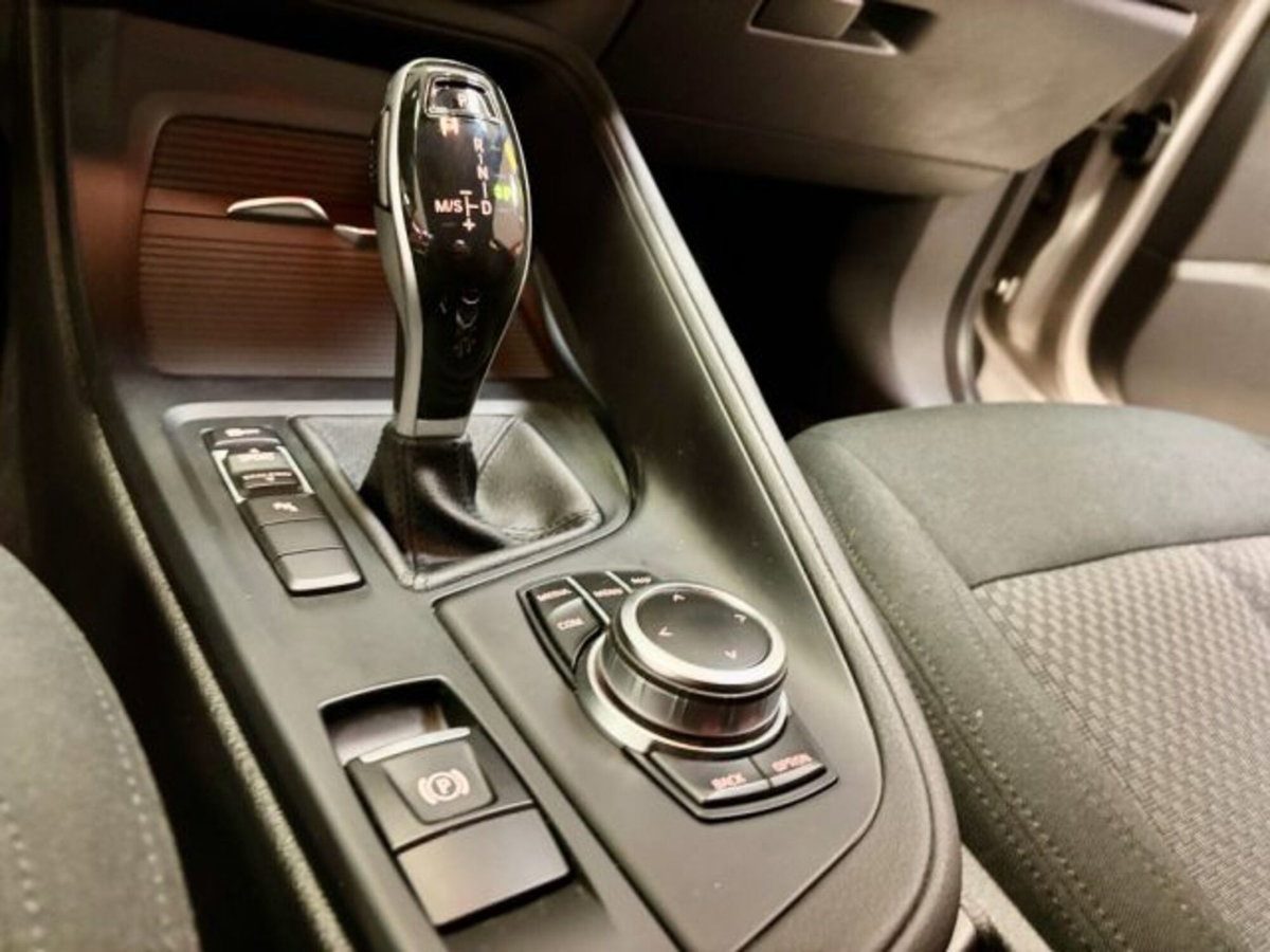 BMW X1 sDrive20d Business Advantage (13)