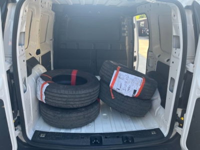Volkswagen Veicoli Commerciali Caddy Furgone cargo 2.0 tdi scr 75cv Business (8)