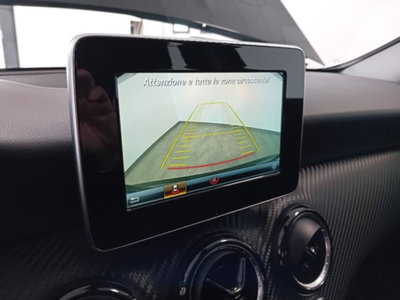 Mercedes-Benz GLA SUV 180 d Business (11)