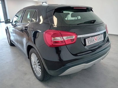 Mercedes-Benz GLA SUV 180 d Business (5)