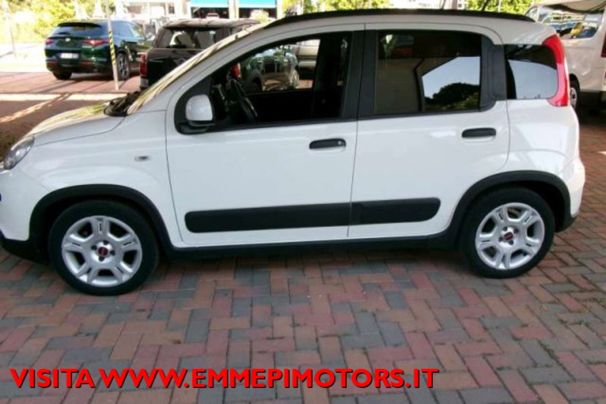 Fiat Panda 1.0 firefly hybrid s&s 70cv 5p.ti (8)