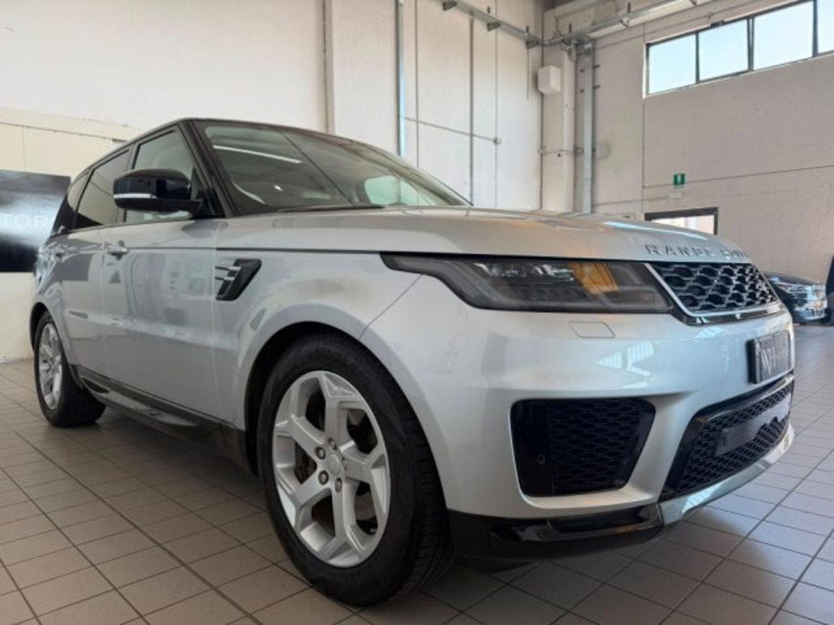 Land Rover Range Rover Sport 3.0 TDV6 HSE (3)