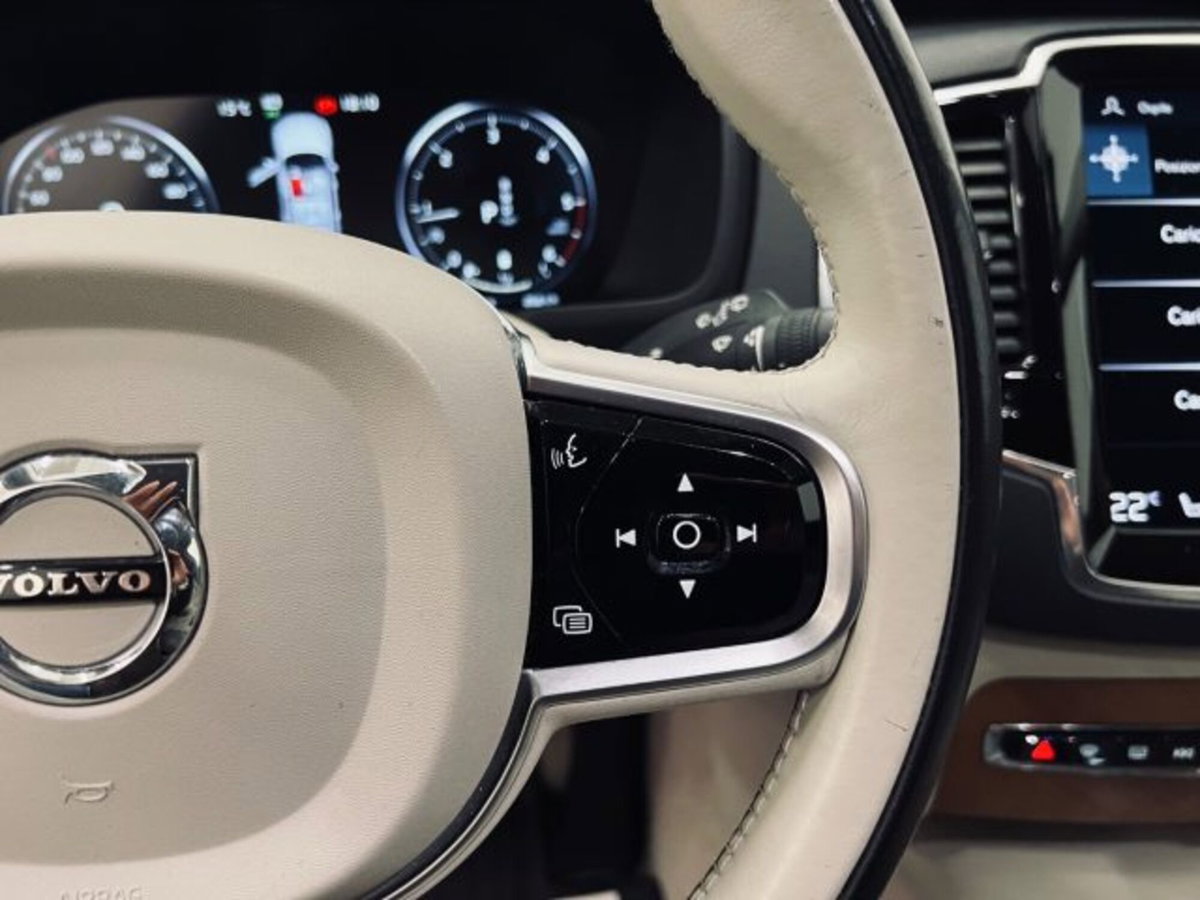 Volvo XC90 B5 (d) AWD Geartronic Inscription (12)