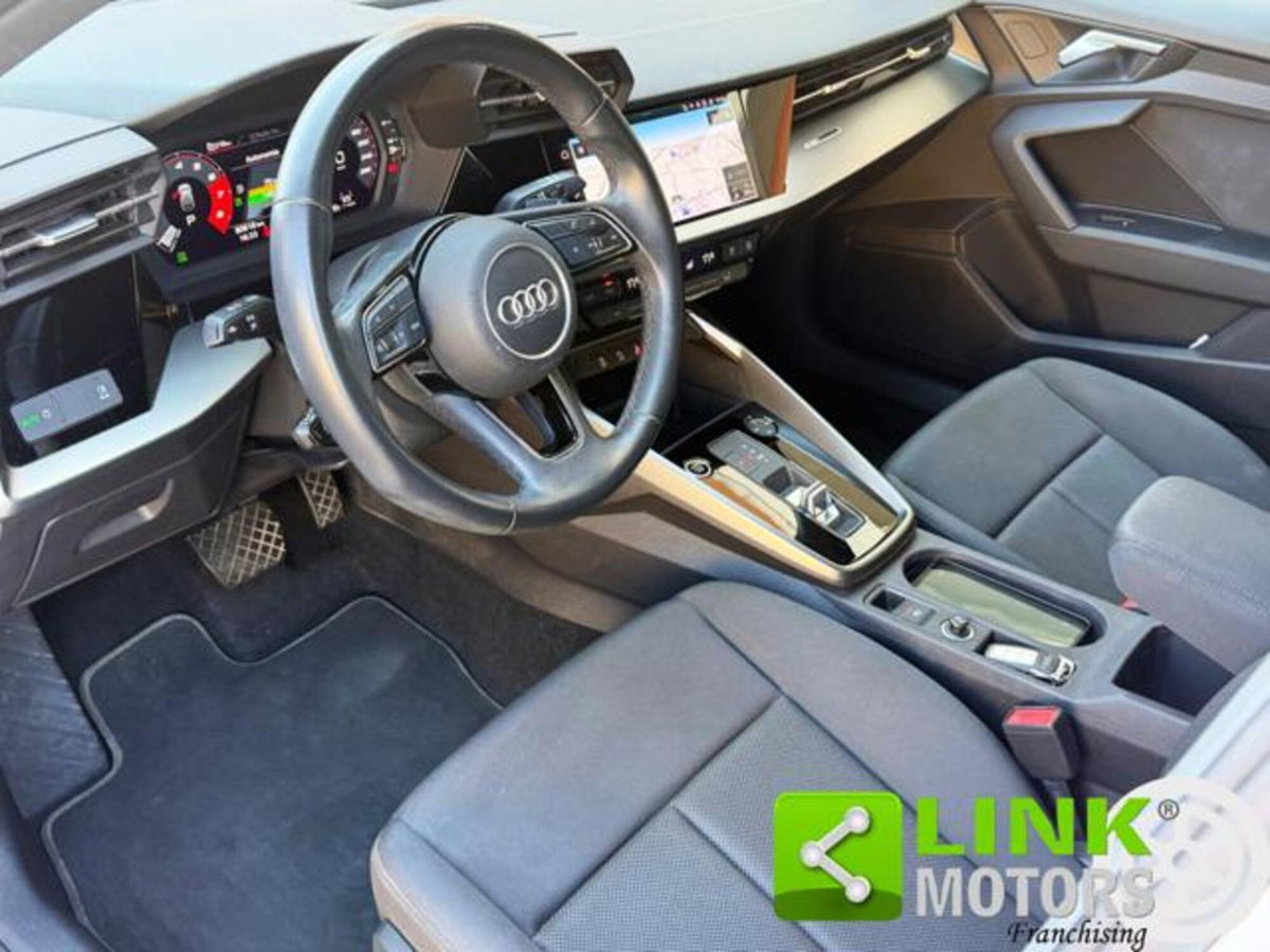Audi A3 Sportback 30 g-tron S tronic Business Advanced (9)