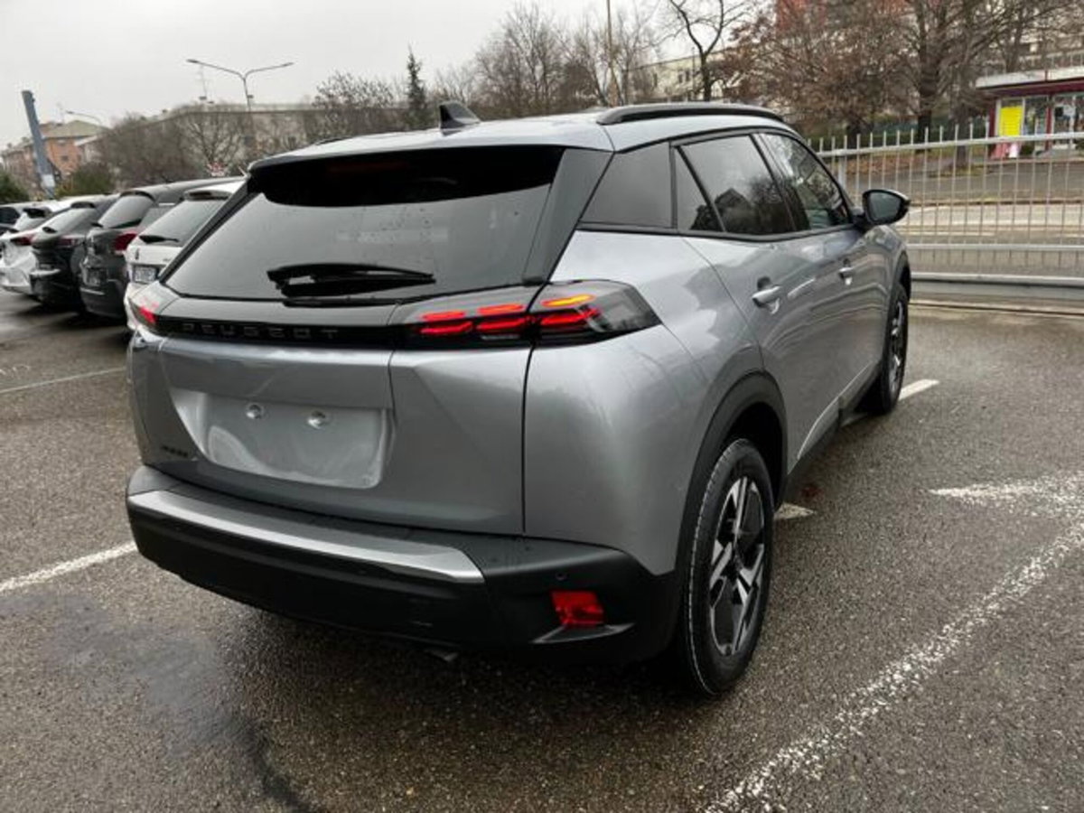 Peugeot 2008 PureTech 100 S&S Allure (4)
