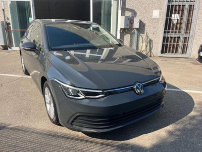 Volkswagen Golf Variant 2.0 TDI SCR DSG Life usata