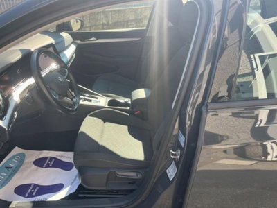 Volkswagen Golf Variant 2.0 TDI SCR DSG Life (10)